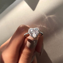 Load image into Gallery viewer, Zircon silver ring