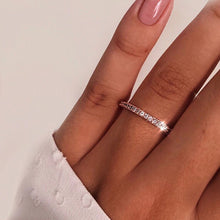 Load image into Gallery viewer, Crystal ring