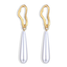 Load image into Gallery viewer, Woman Earrings